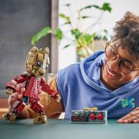 LEGO® ǀ Marvel 76341 Groot v kombinéze Plenitelů (1)