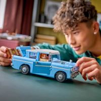 LEGO® Harry Potter™ 76470 Kouzelné létající auto Ford Anglia™ (1)
