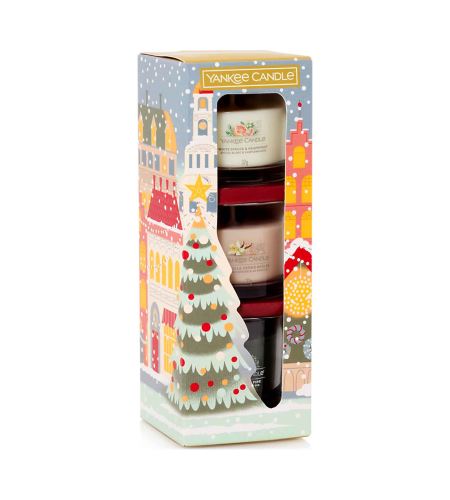 Yankee Candle Passport to the Holidays dárková sada votivní svíčka White Spruce & Grapefruit 37 g + votivní svíčka Vanilla Cream Brulée 37 g + votivní svíčka Silver Sage & Pine 37 g