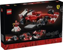 LEGO® Icons 11375 Ferrari F2004 a Michael Schumacher (1)