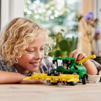 LEGO® Technic 42168 John Deere 9700 Forage Harvester (1)