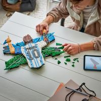 LEGO® Editions 43018 Lionel Messi – Okamžik vítězství (2)