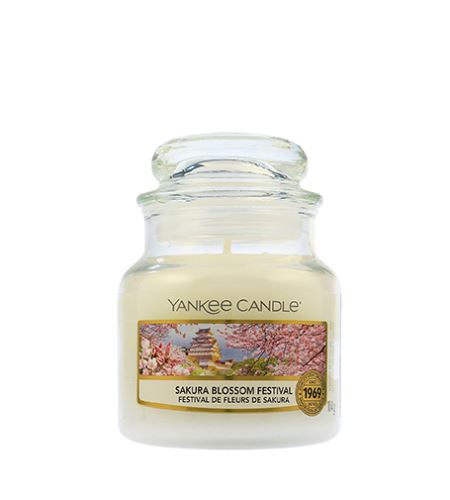 Yankee Candle Sakura Blossom Festival vonná svíčka 104 g