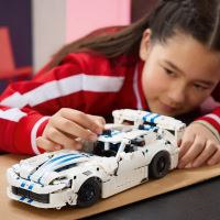 LEGO® Technic 42234 Sportovní auto Dodge Viper GTS-R (2)
